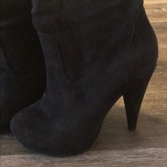 Size 6 Black Suede Akemi above the knee boots - Picture 3 of 4